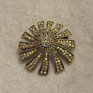 Vintage rhinestone flower sun brooch pin